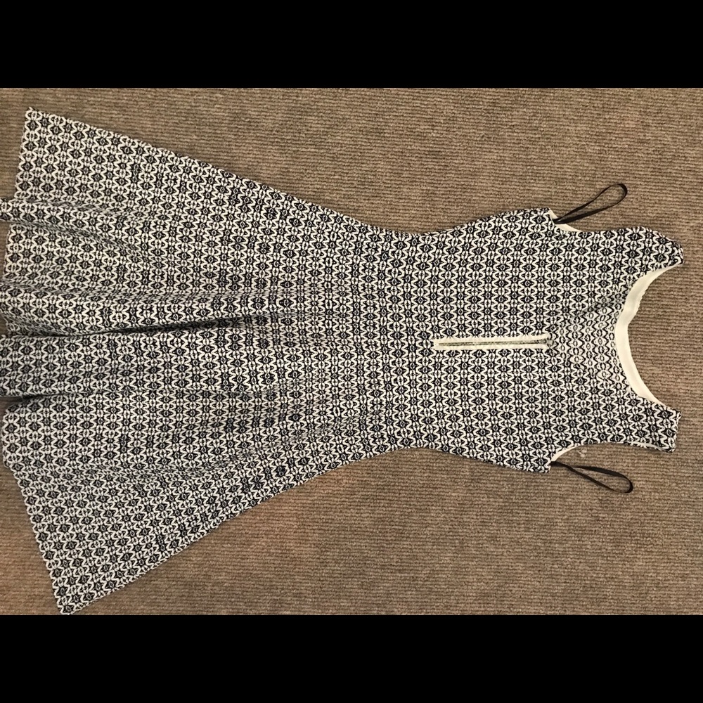 Milly Dress - Picture 4 of 4